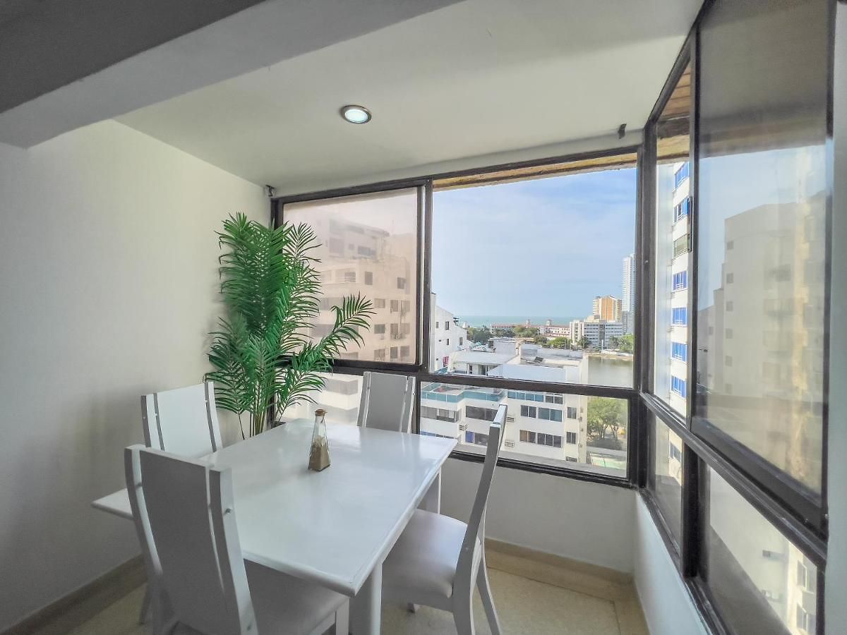 Caribbean Sunset - Livin Colombia Apartment